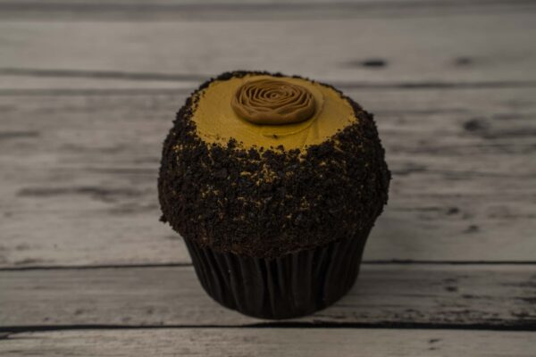 Chocolate Cookie Crunch Cupcake