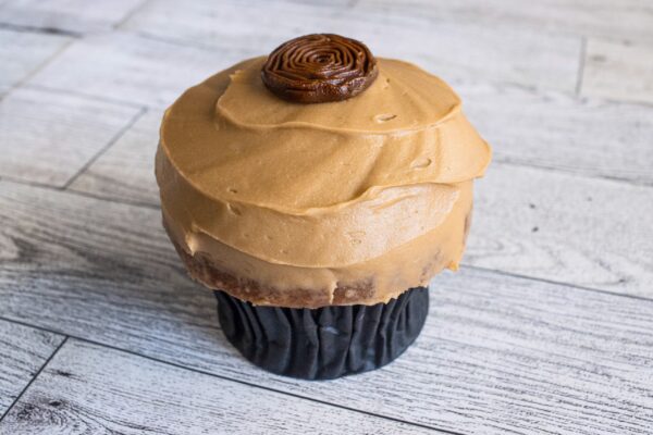 SALTED CARAMEL CUPCAKE