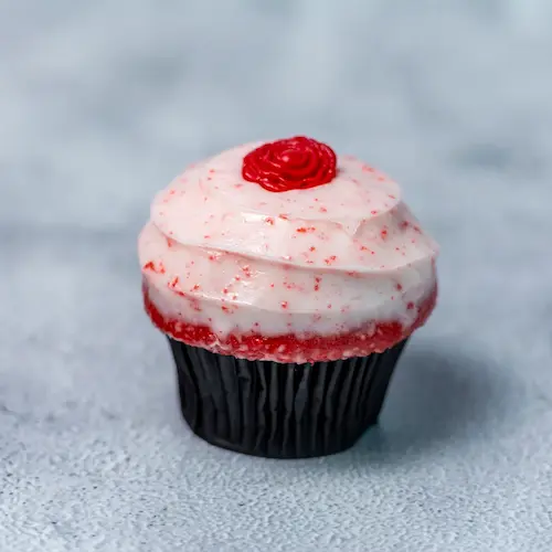 Ogi Tast Red velvet cupcake
