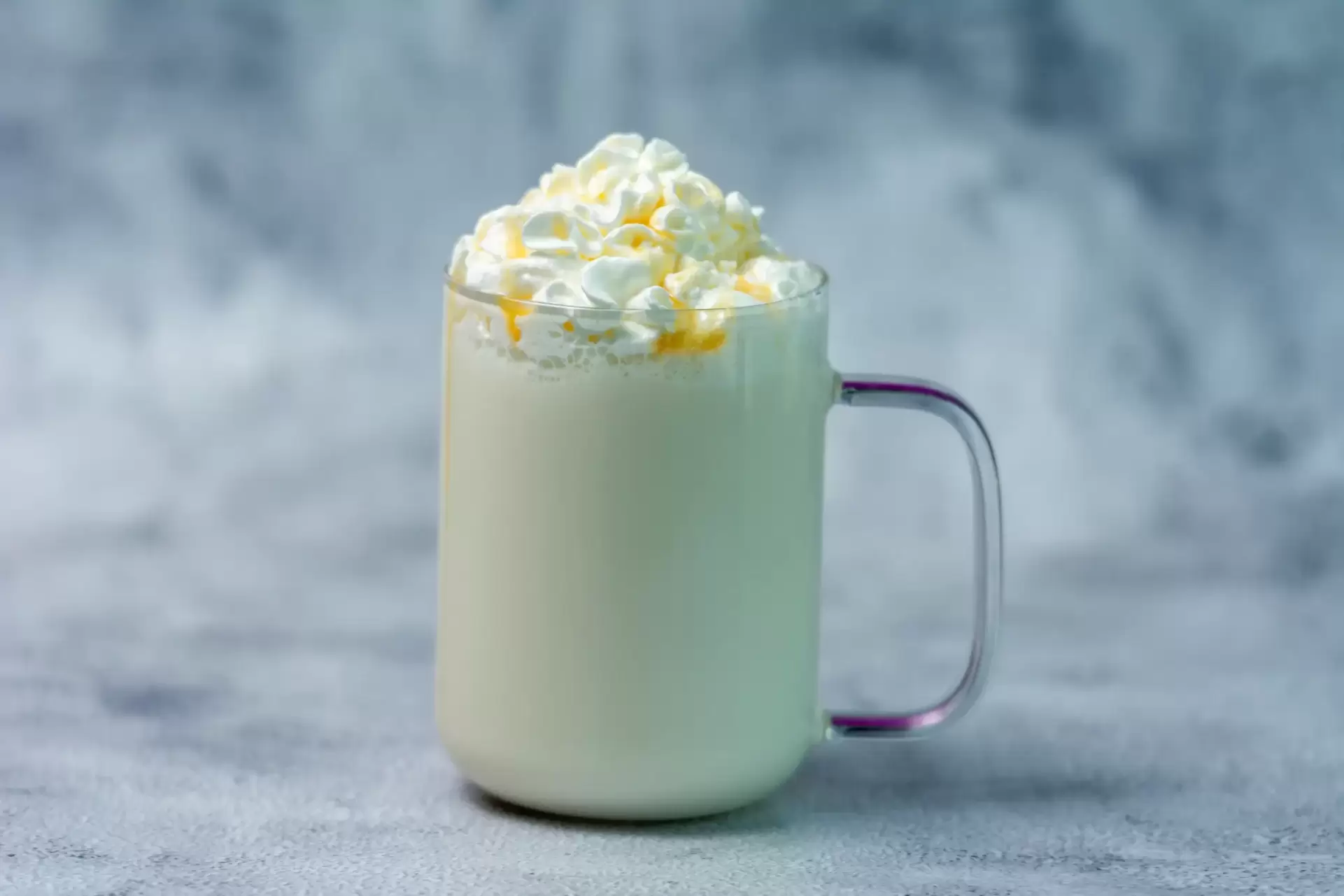 Hot white chocolate scaled