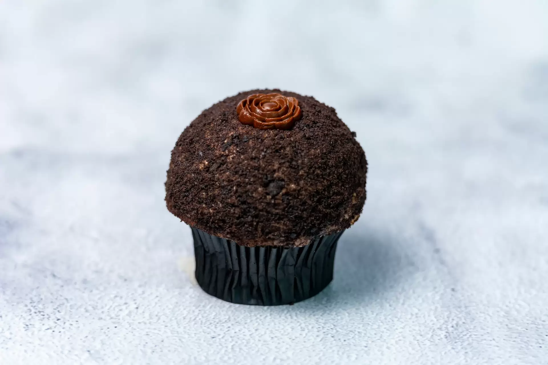 Chocolate cookie crunch cupcake